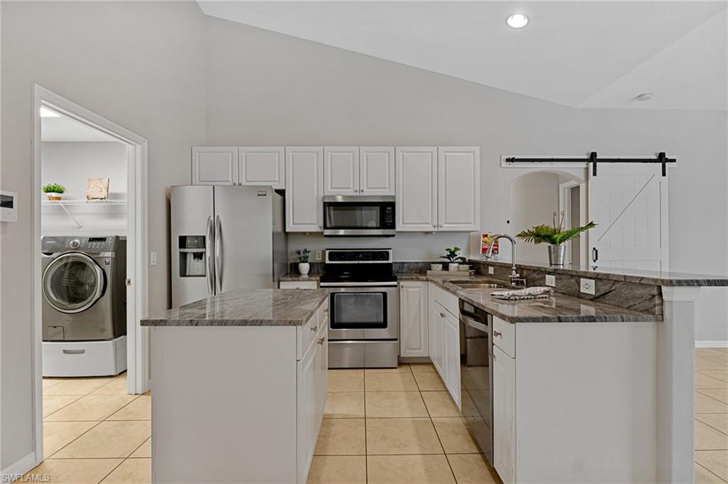 201 Champion St Property Photo 19