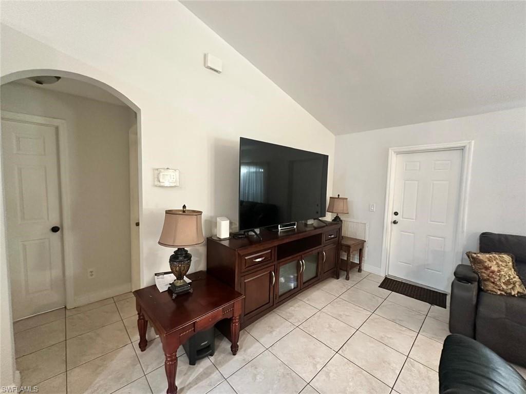 1126 Adeline Ave Property Photo 9