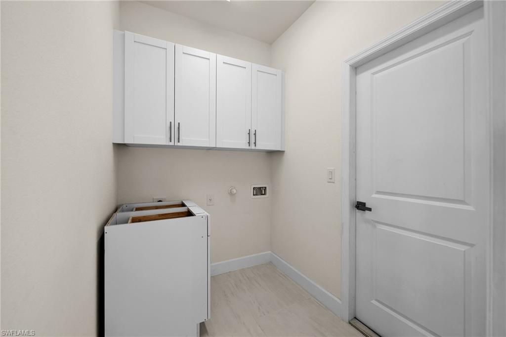 2481 Nw 9th St Property Photo 32