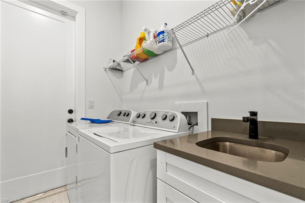 1022 Bagget St E Property Photo 28