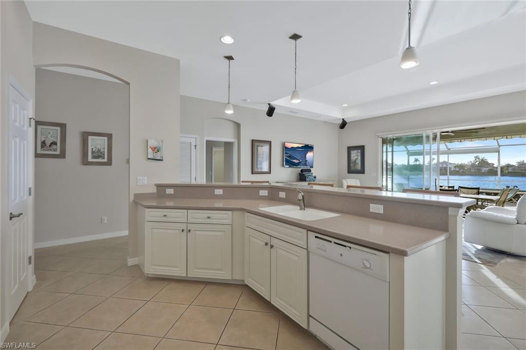 2530 Ashbury Cir Property Photo 9