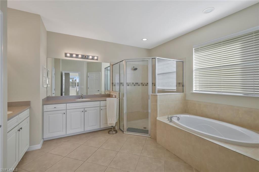 2530 Ashbury Cir Property Photo 18