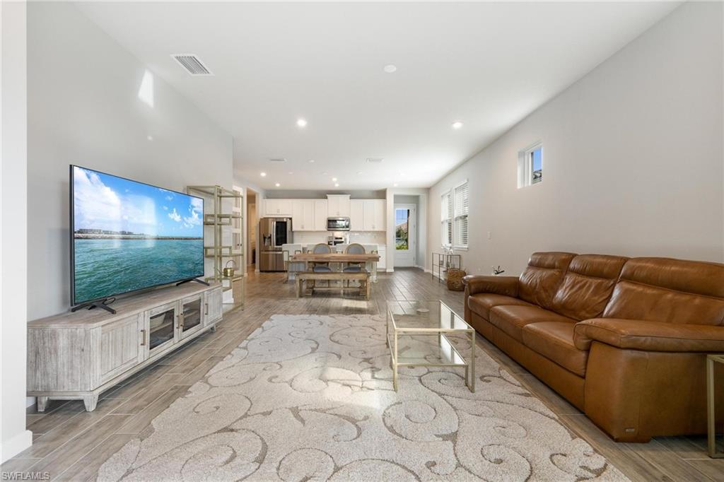 10363 Bonavie Cove Dr Property Photo 12