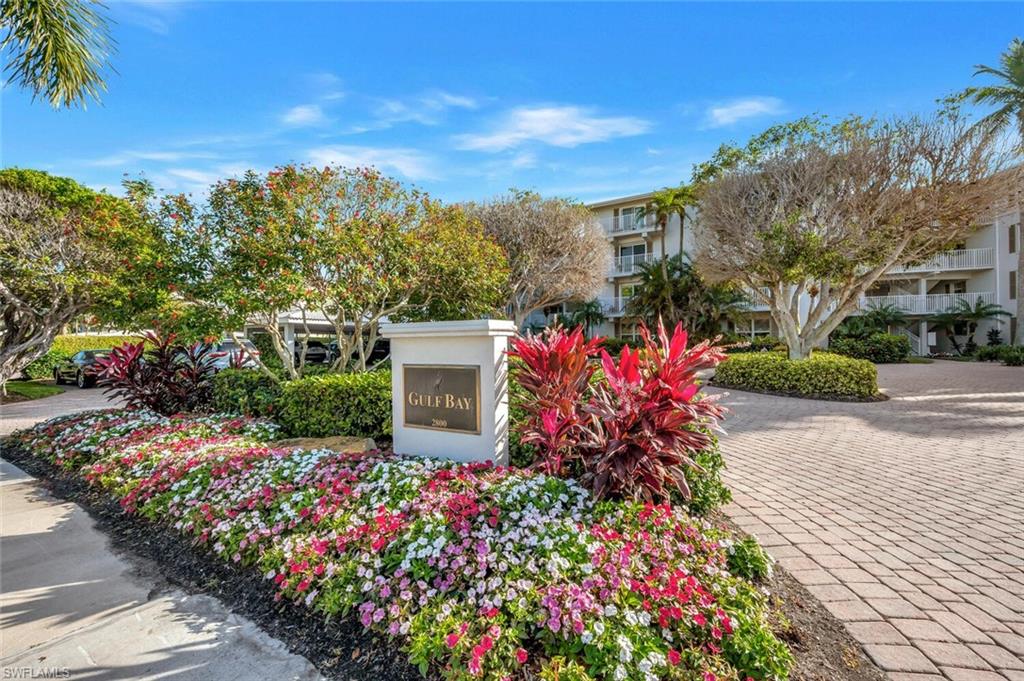 2800 Gulf Shore Blvd N # 303 Property Photo 1