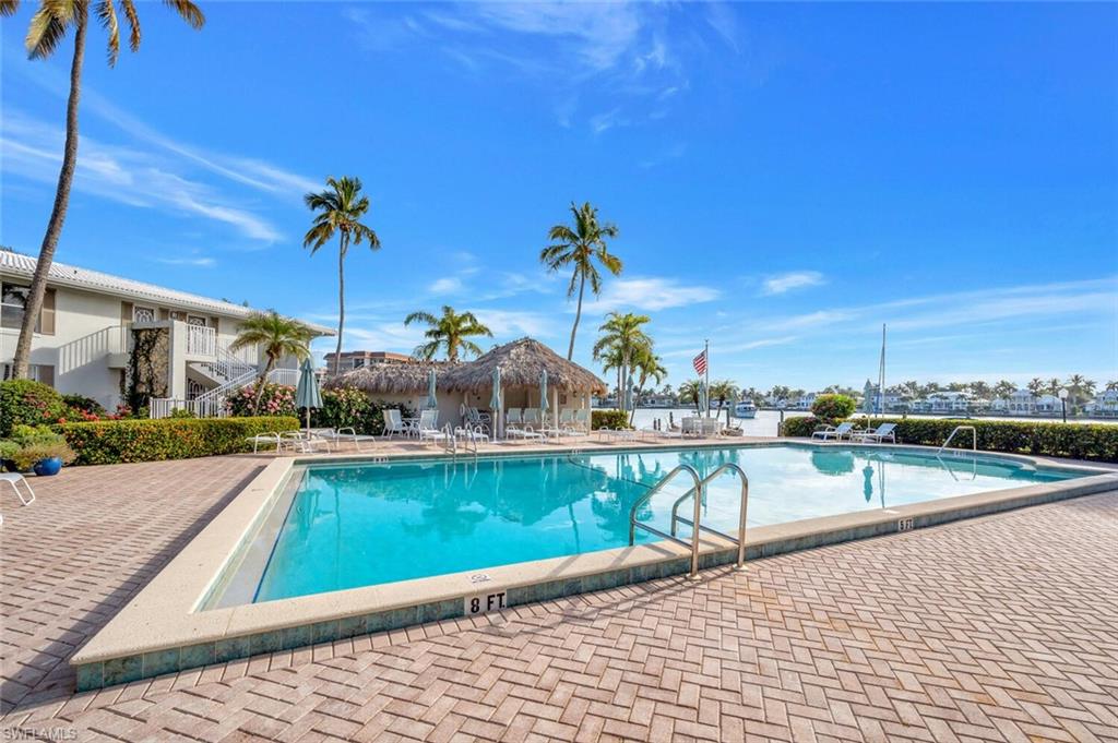 2800 Gulf Shore Blvd N # 303 Property Photo 3