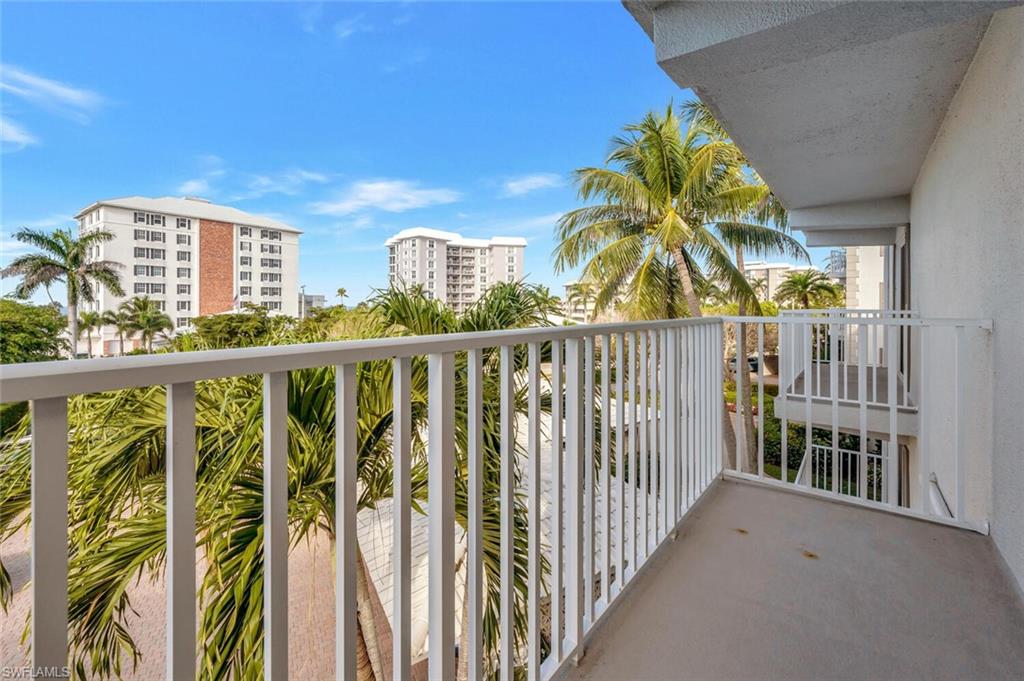 2800 Gulf Shore Blvd N # 303 Property Photo 31
