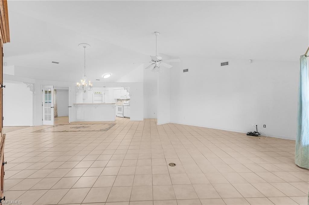 9439 Palm Island Cir Property Photo 6