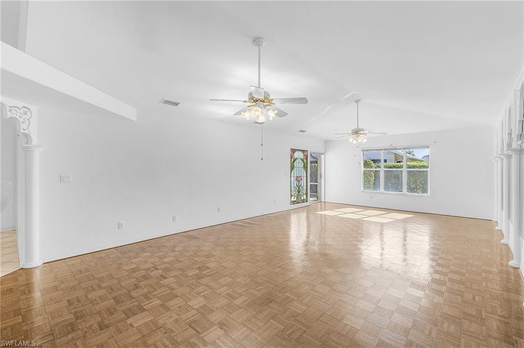 9439 Palm Island Cir Property Photo 9
