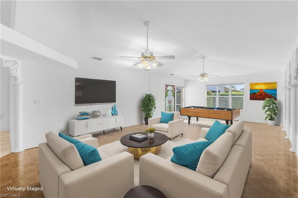 9439 Palm Island Cir Property Photo 11