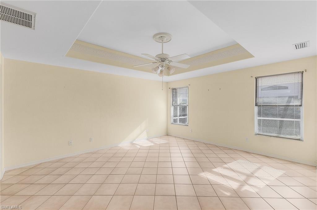 9439 Palm Island Cir Property Photo 12