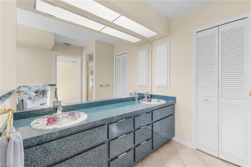 9439 Palm Island Cir Property Photo 15