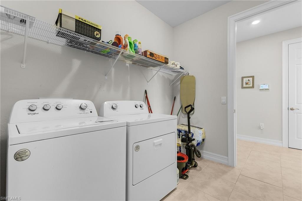 288 Spring Hill Lake Loop Property Photo 11