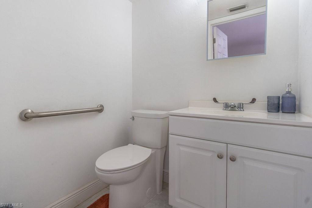 2700 Evans Ave Property Photo 16