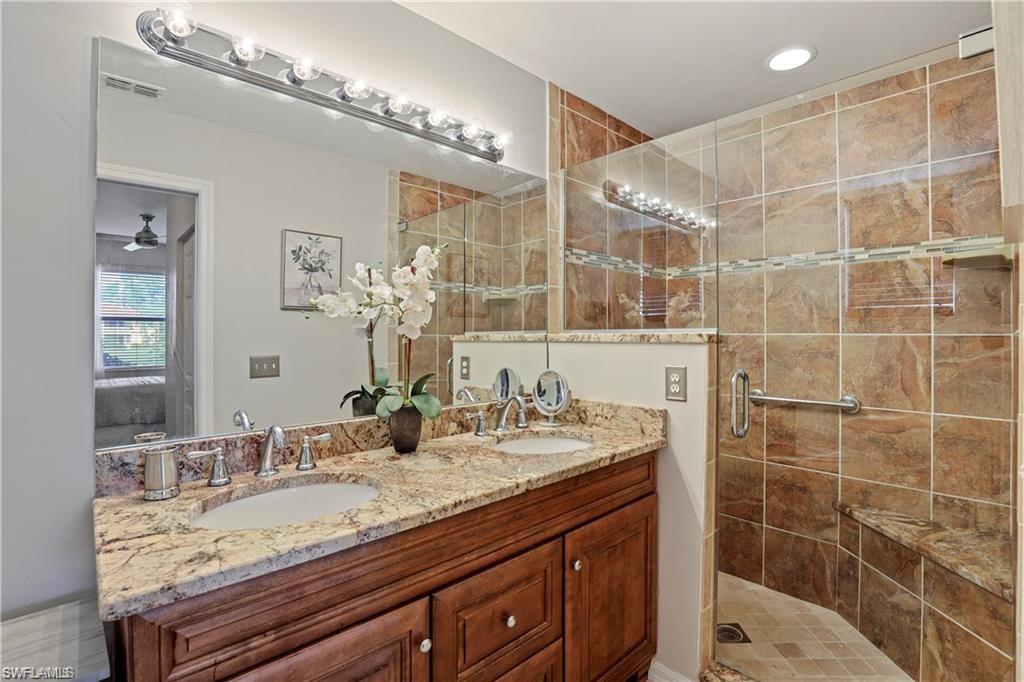 300 Robin Hood Cir # 102 Property Photo 14