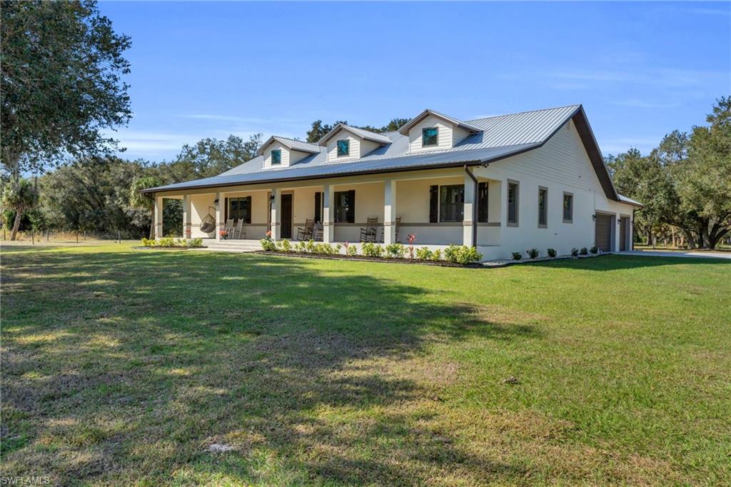 1277 Bonneville St Property Photo 3