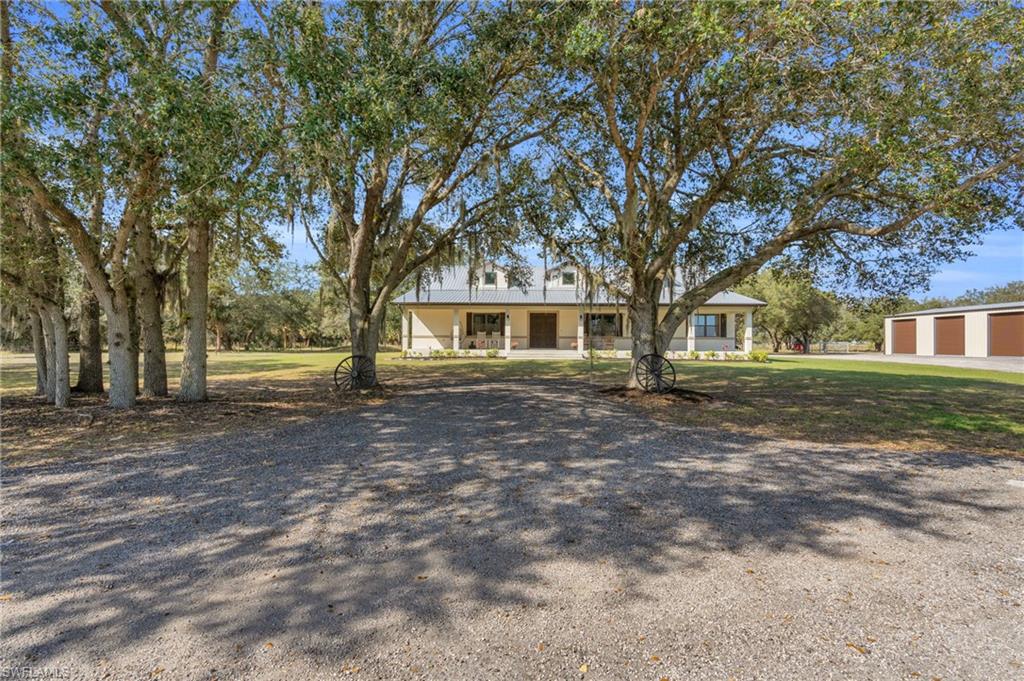 1277 Bonneville St Property Photo 4