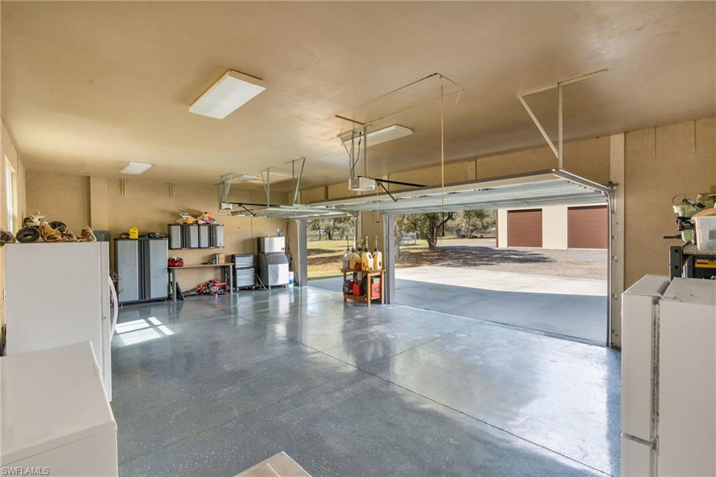 1277 Bonneville St Property Photo 33