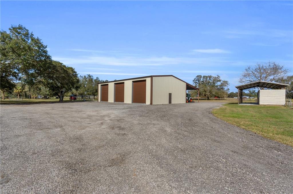 1277 Bonneville St Property Photo 37