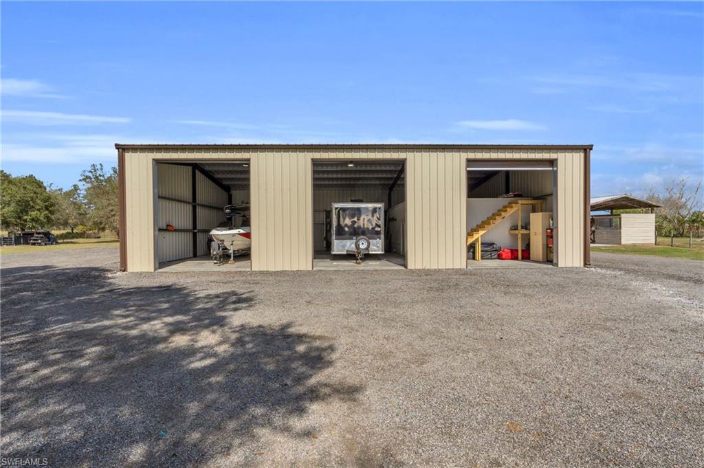 1277 Bonneville St Property Photo 38