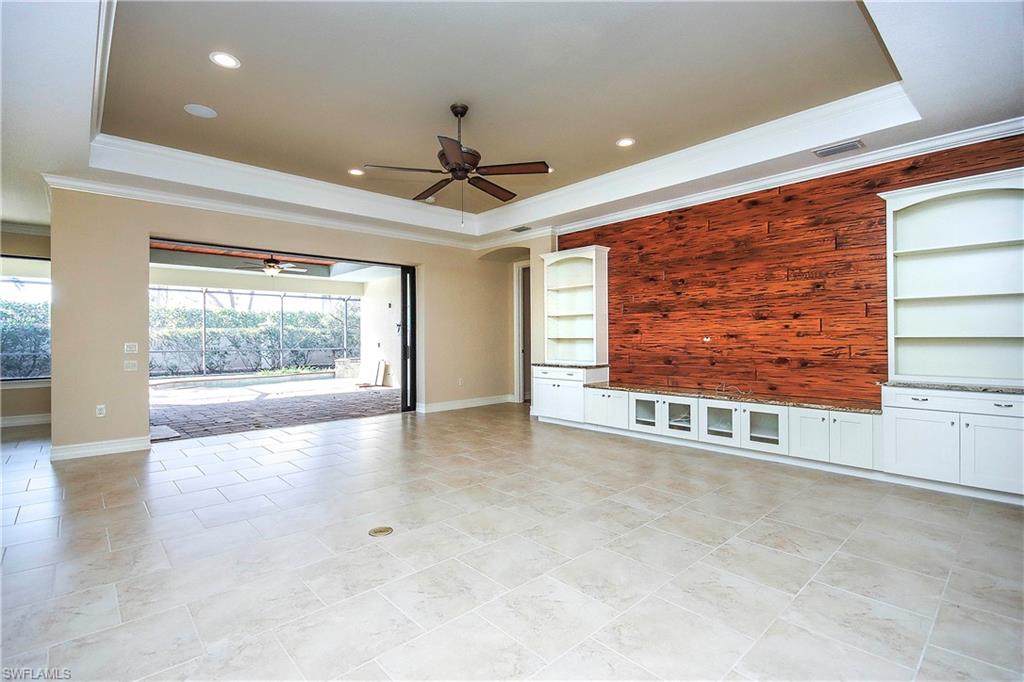 15979 Tropical Breeze Dr Property Photo 13