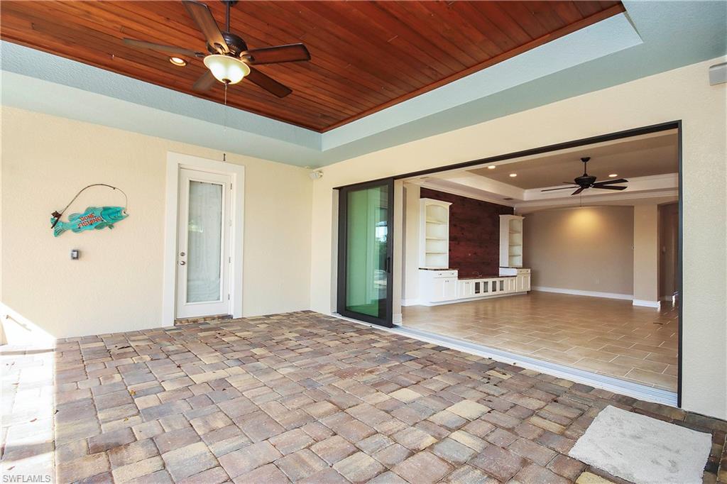 15979 Tropical Breeze Dr Property Photo 16