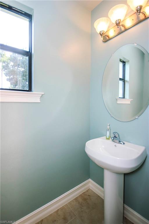 15979 Tropical Breeze Dr Property Photo 31