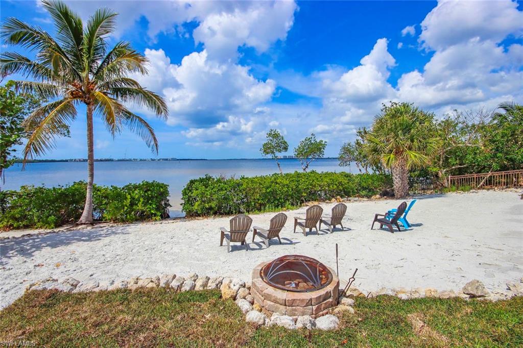 15979 Tropical Breeze Dr Property Photo 43