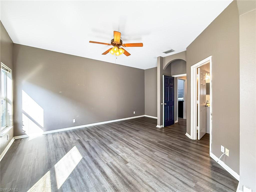 8970 Falcon Pointe Loop Property Photo 14