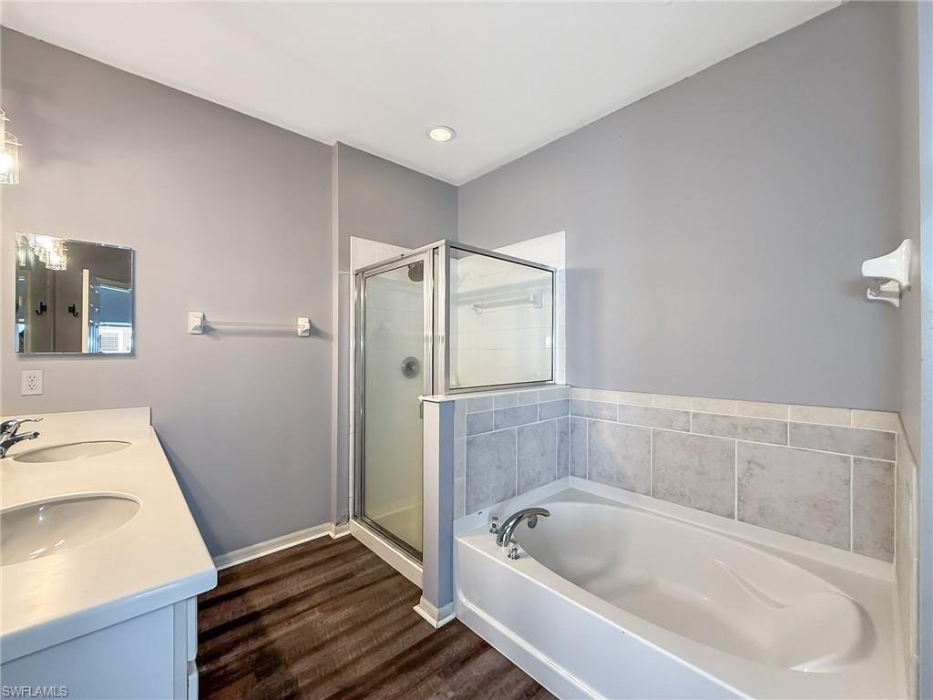 8970 Falcon Pointe Loop Property Photo 17