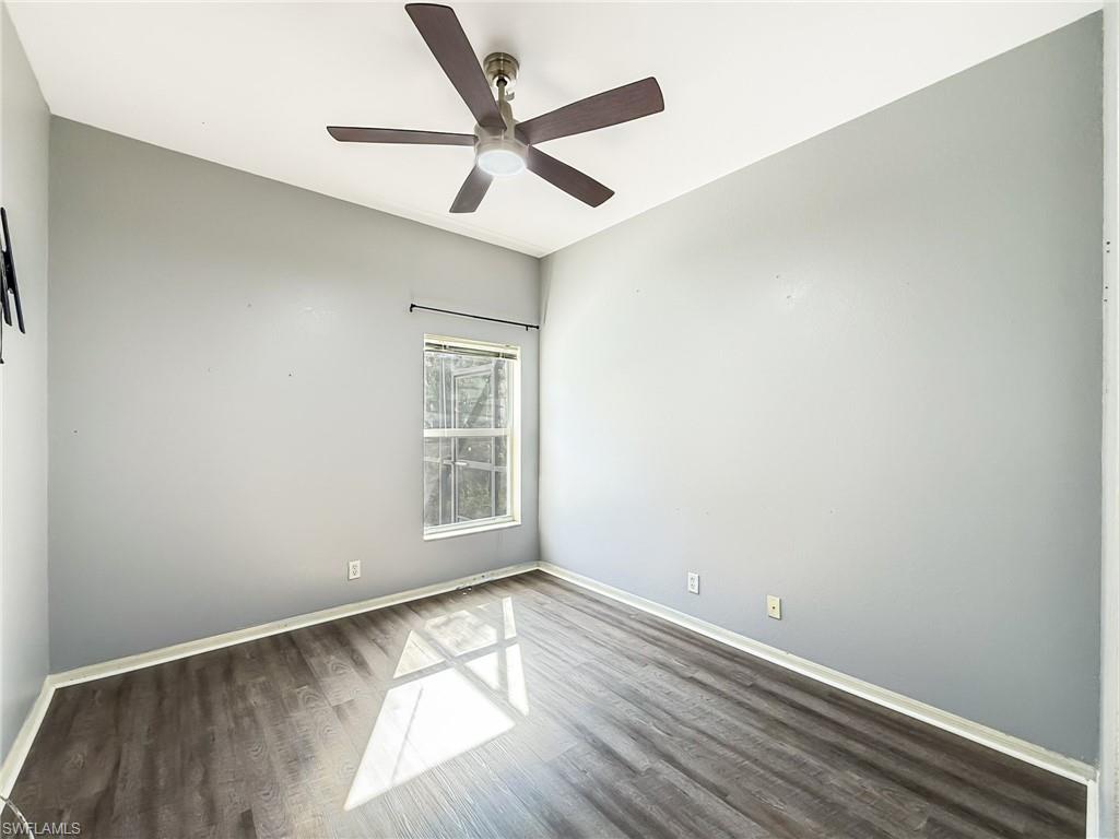 8970 Falcon Pointe Loop Property Photo 18