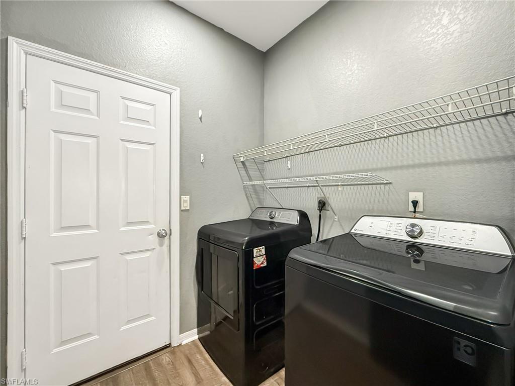 8970 Falcon Pointe Loop Property Photo 21
