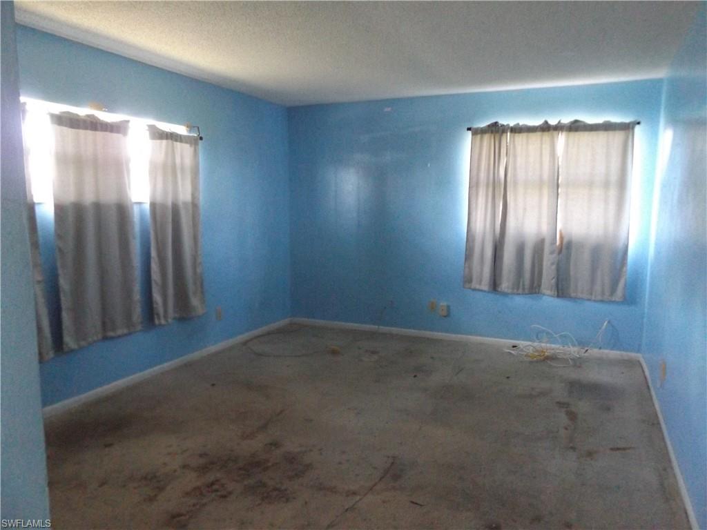 14 Richmond Ave N Property Photo 8