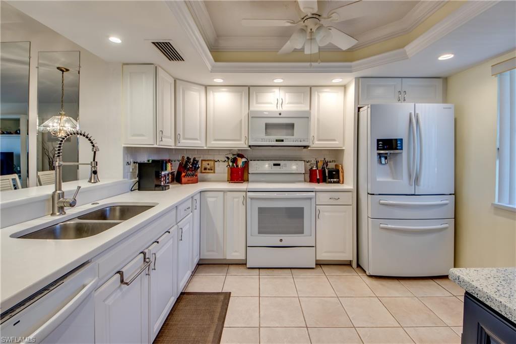 11300 Caravel Cir # 309 Property Photo 1