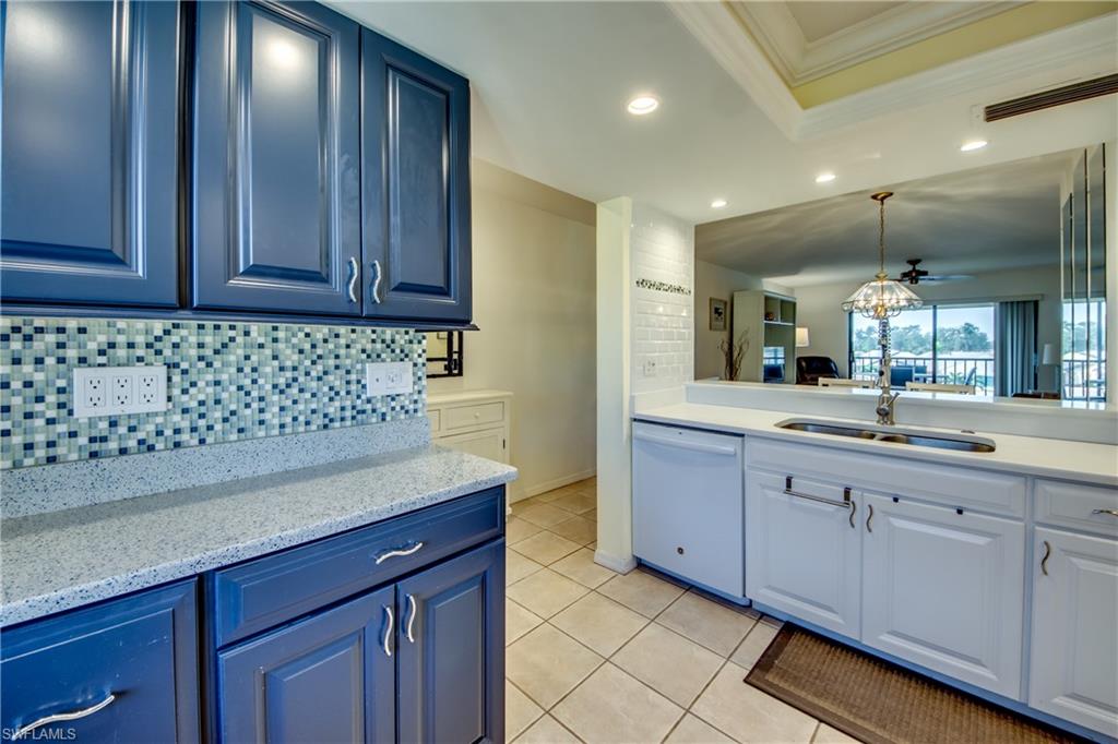 11300 Caravel Cir # 309 Property Photo 4