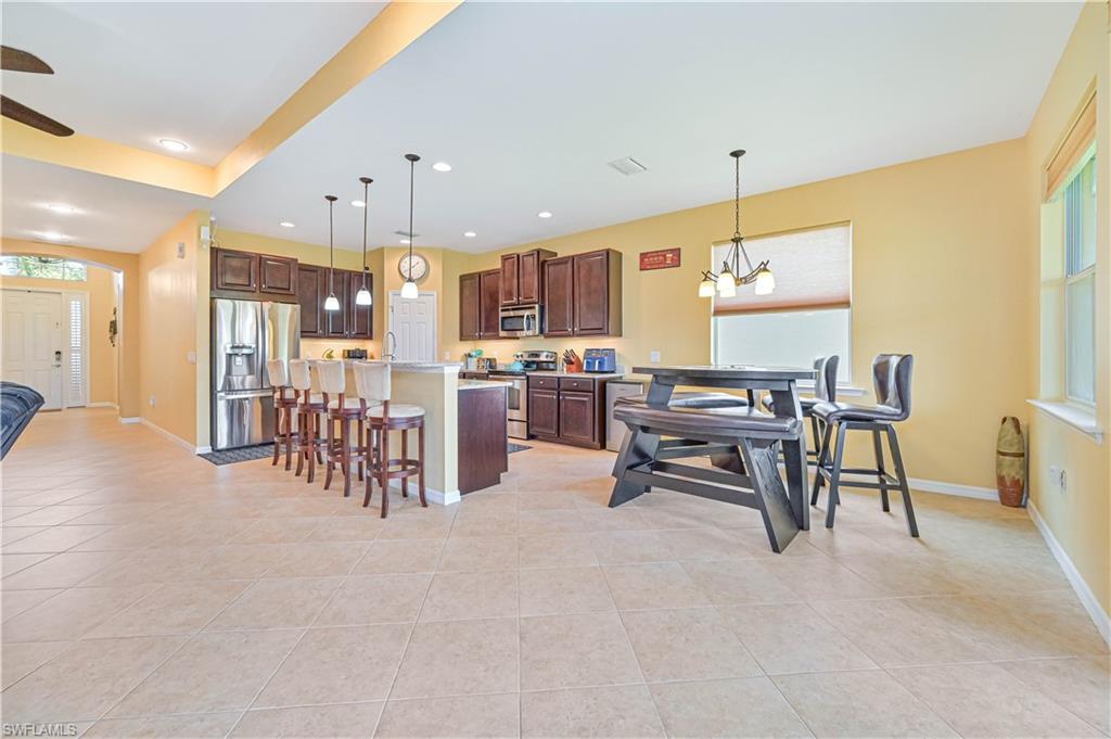 8641 Banyan Bay Blvd Property Photo 14
