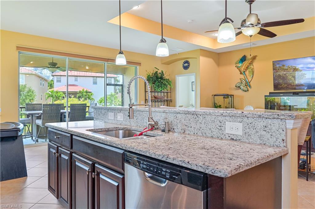8641 Banyan Bay Blvd Property Photo 20