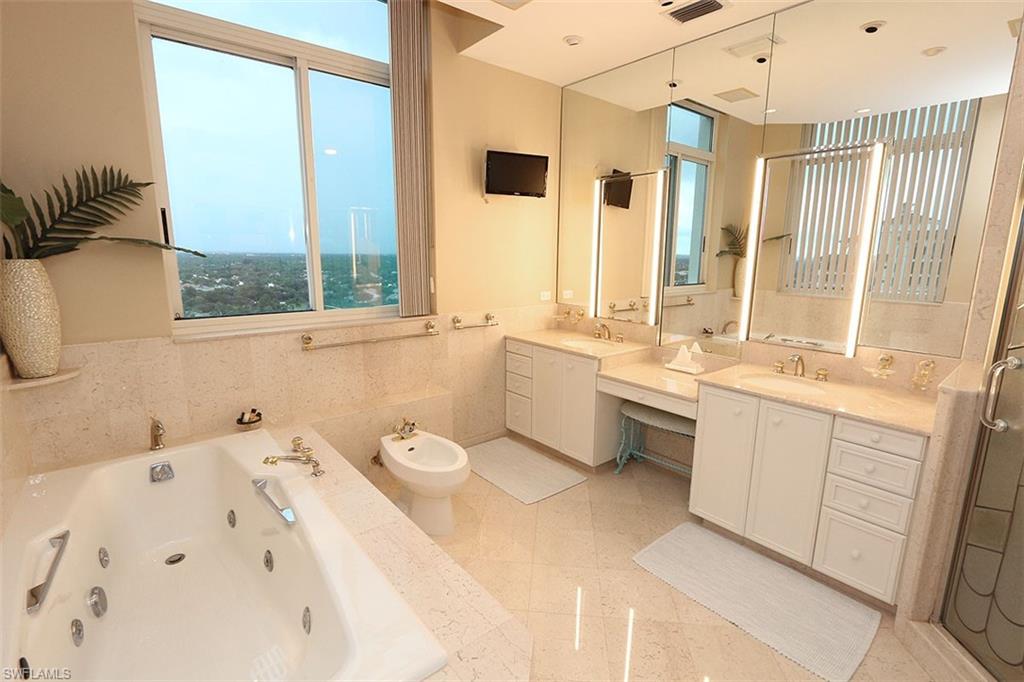 7515 Pelican Bay Blvd # D Property Photo 15