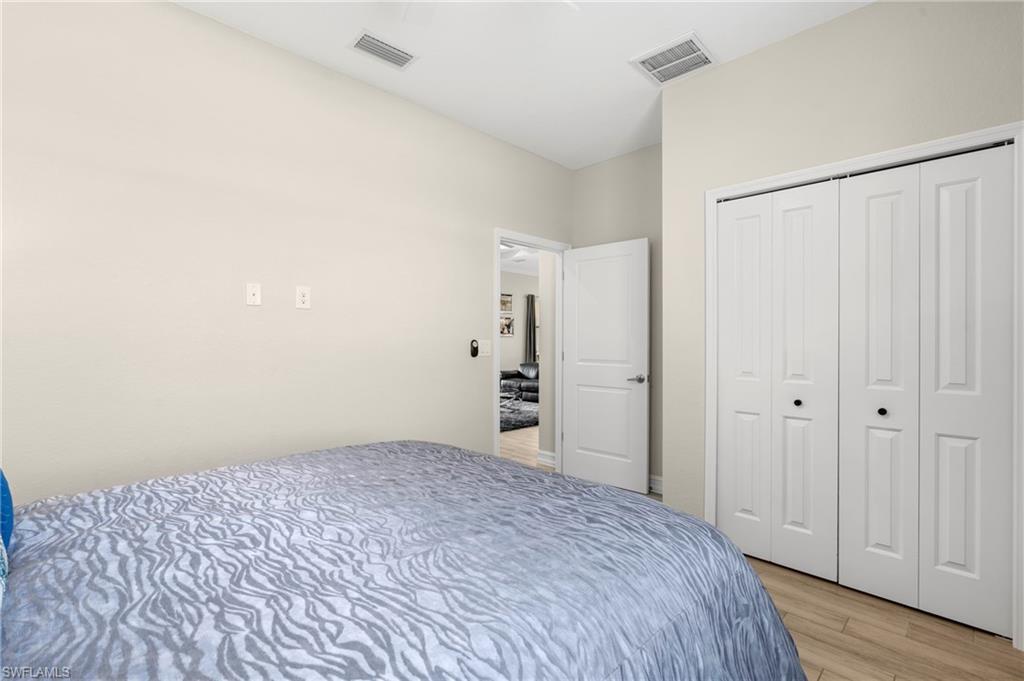 1037 Nw 38th Pl Property Photo 22