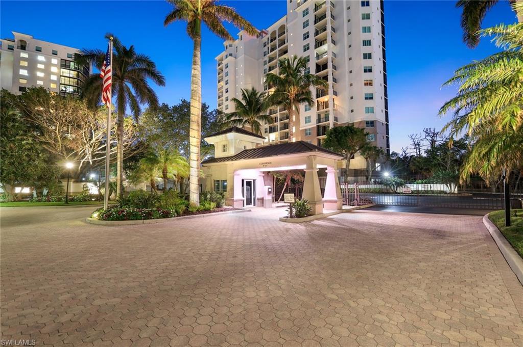 455 Cove Tower Dr # 801 Property Photo 4