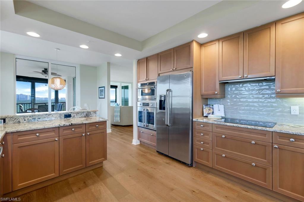 455 Cove Tower Dr # 801 Property Photo 17
