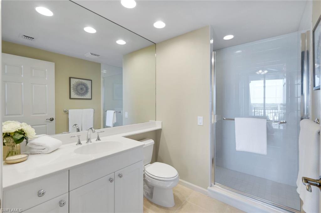 455 Cove Tower Dr # 801 Property Photo 29