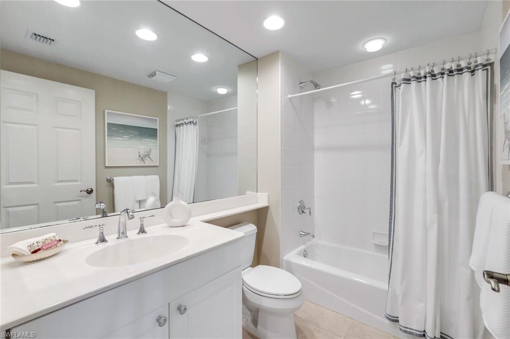 455 Cove Tower Dr # 801 Property Photo 32