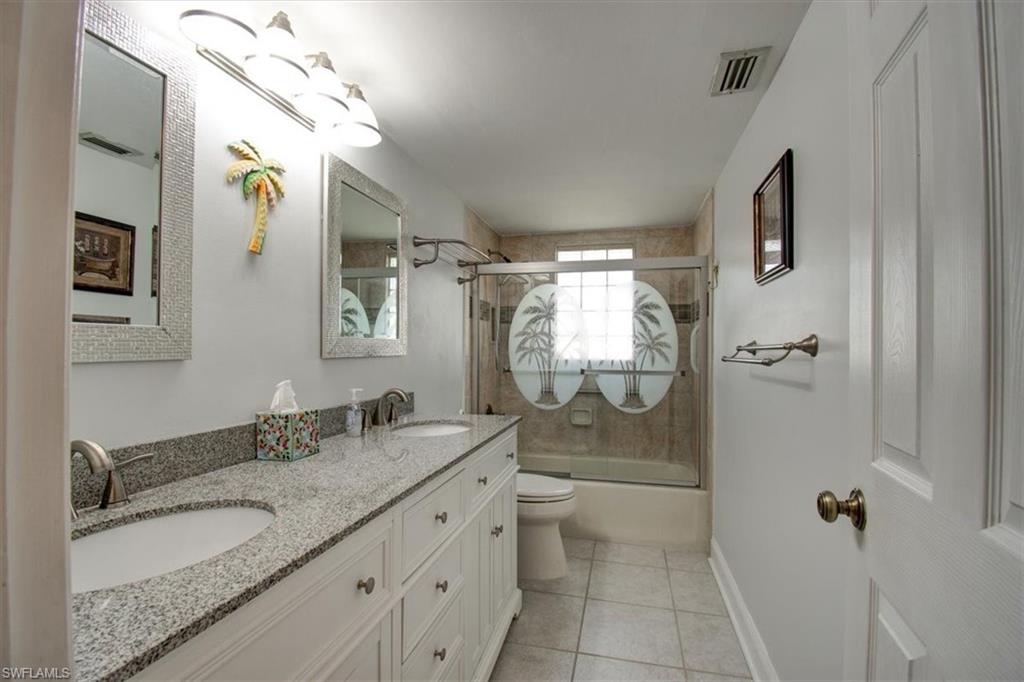 4883 Royal Palm Dr Property Photo 28
