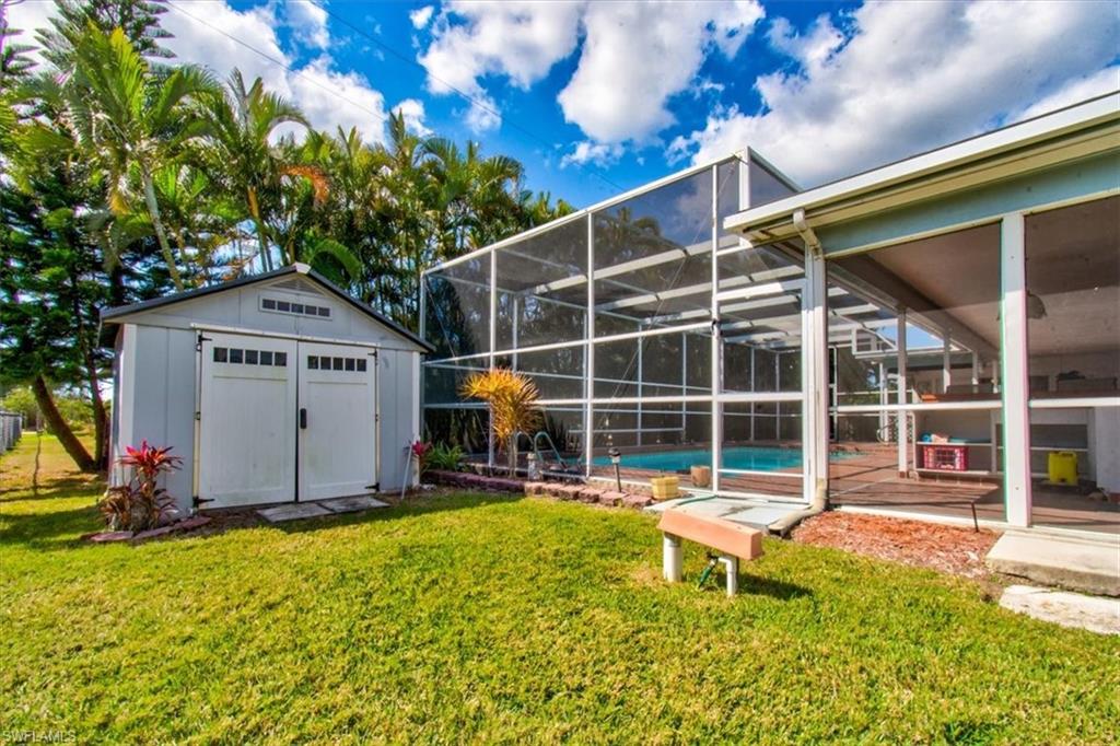 4883 Royal Palm Dr Property Photo 48