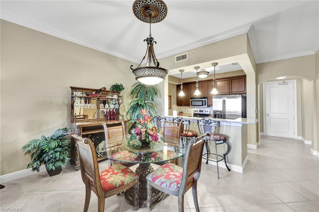 23161 Fashion Dr # 313 Property Photo 12