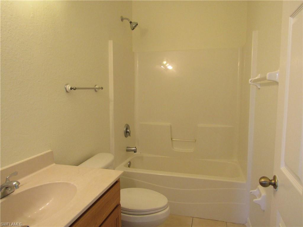 4024 26th St Sw Property Photo 4