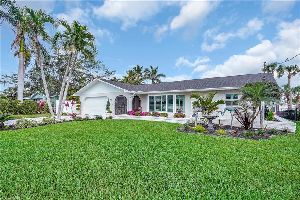 6086 Cocos Dr Property Photo 5