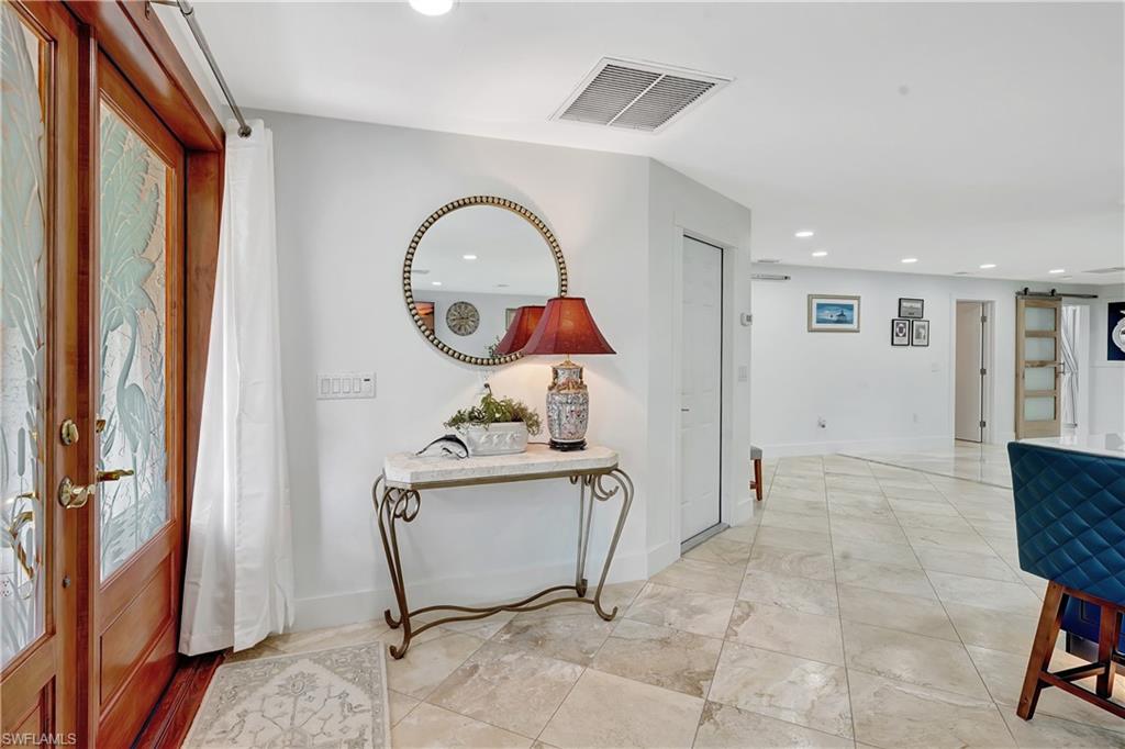 6086 Cocos Dr Property Photo 9
