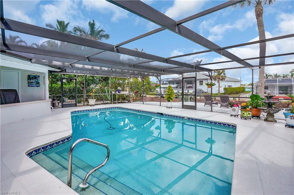 6086 Cocos Dr Property Photo 44