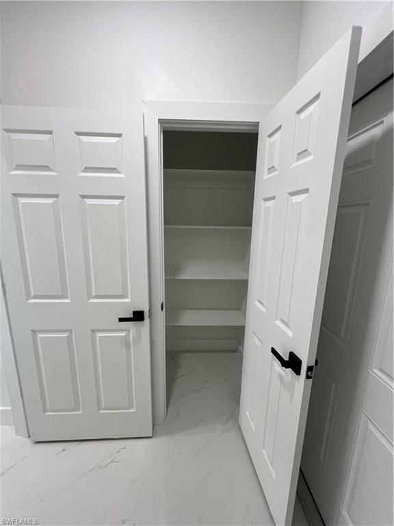 2105 Ne 9th Pl Property Photo 11